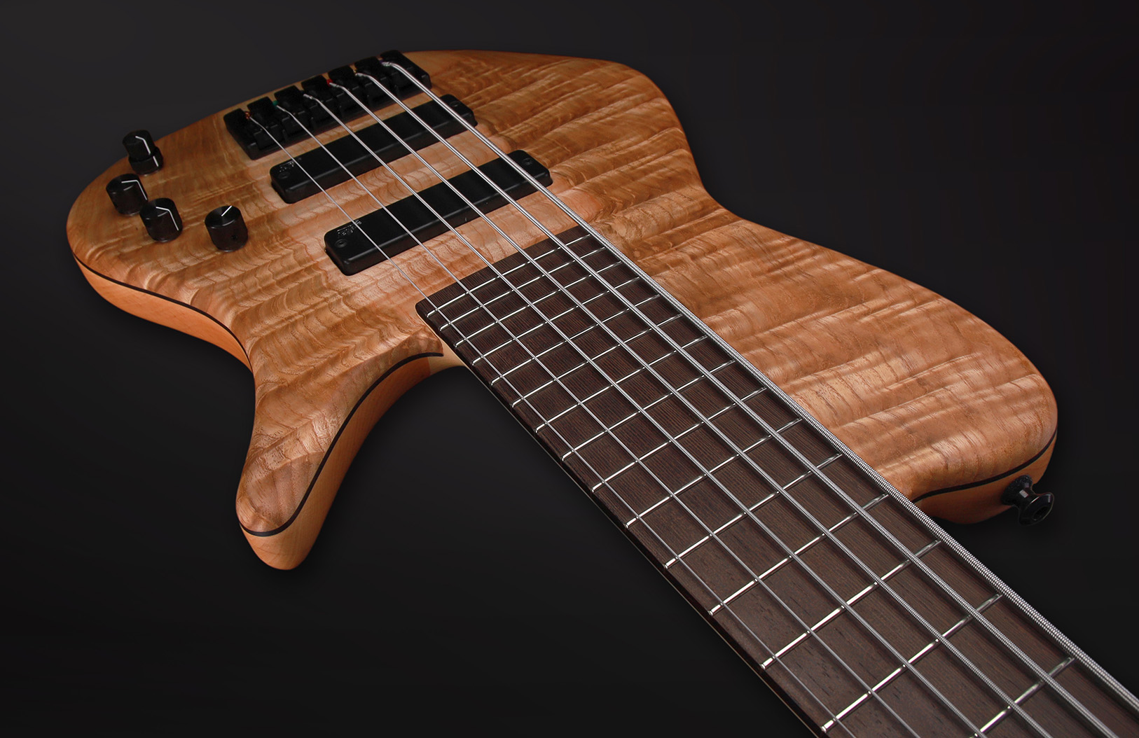 AVS | AV Basses